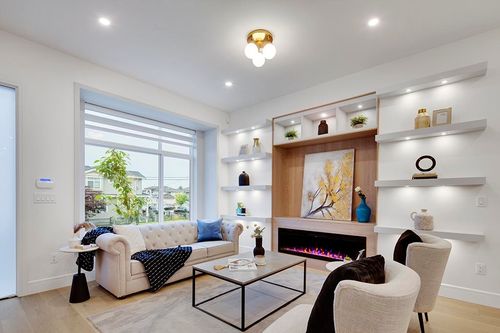 7813 18th Ave, Burnaby, BC, V3N1J5 | Card Image