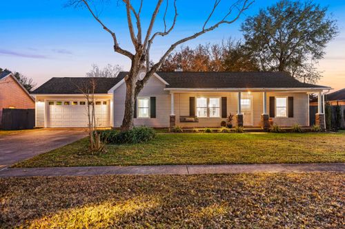 7867 Pleasant Oak Ave, Navarre, FL, 32566-7946 | Card Image