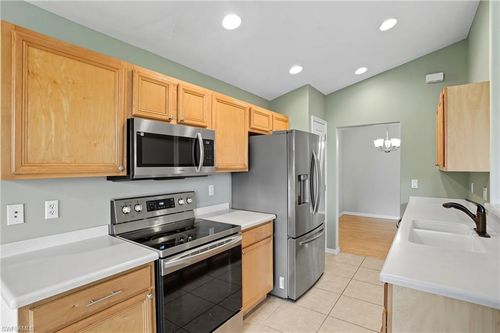 2427 Woodbourne Pl, CAPE CORAL, FL, 33991-3037 | Card Image