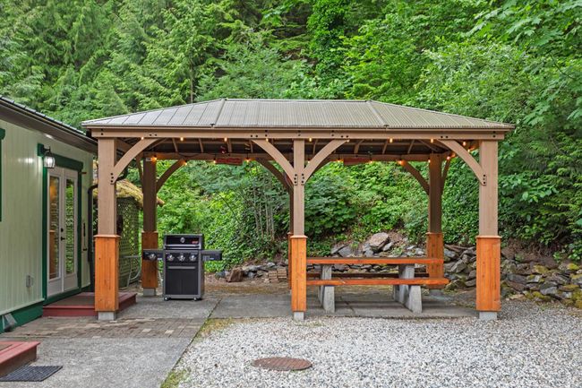 6412 Rockwell Drive, House other with 3 bedrooms, 2 bathrooms and null parking in Harrison Hot Springs BC | Image 35