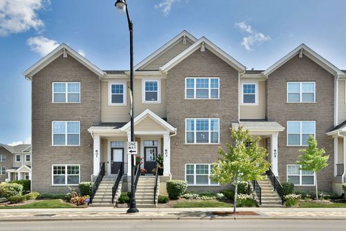 803 Lee St, Des Plaines, IL, 60016-6407 | Card Image