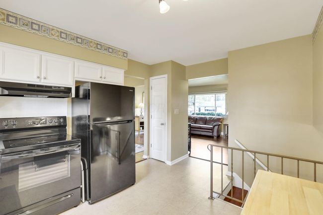 6871 Ardelle Dr, House other with 3 bedrooms, 3 bathrooms and null parking in Reynoldsburg OH | Image 22