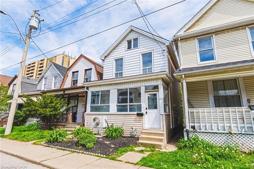 43 Harvey St, Hamilton, ON, L8L2L9 | Card Image