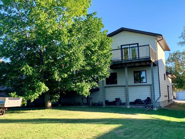 10410 104 Ave., Home with 3 bedrooms, 2 bathrooms and 4 parking in Lac La Biche AB | Image 3