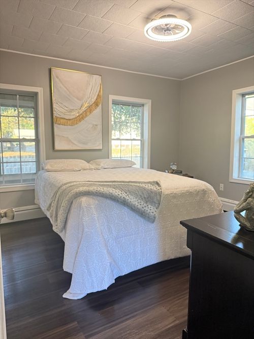 28 Church St, Hardwick, MA, 01082-1236 | Card Image