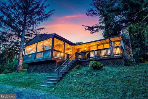 6235 S Page Valley Rd, LURAY, VA, 22835-2639 | Card Image