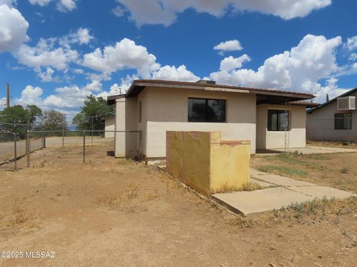 999 N Calle Manzanita, Oracle, AZ, 85623-6256 | Card Image