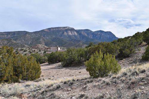 10 Vista De Oro, Placitas, NM, 87043-9224 | Card Image