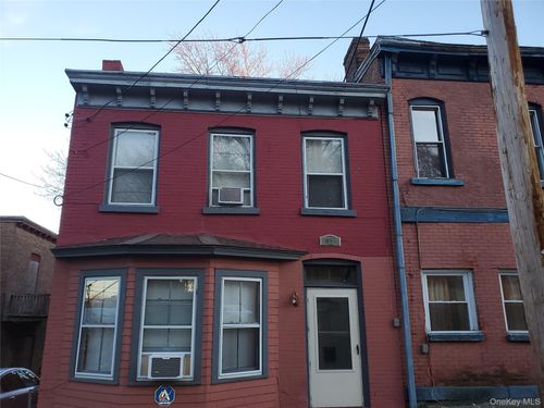 72 Lander St, Newburgh, NY, 12550-5941 | Card Image