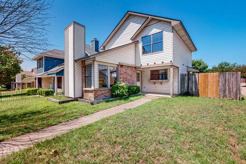 205 Callender Dr, Fort Worth, TX, 76108-4165 | Card Image