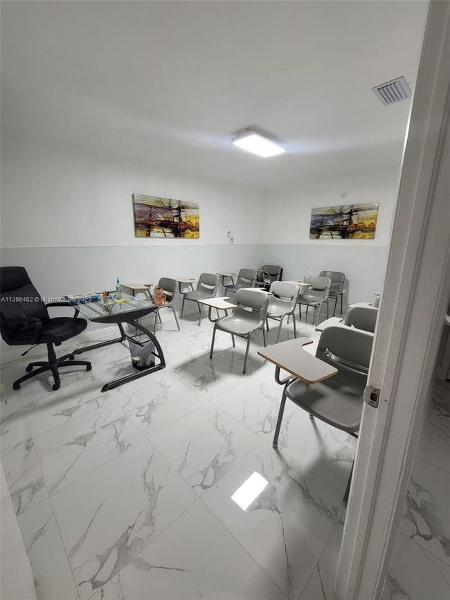 STE-113 - 3100 Nw 72 Nd Ave, Home with 0 bedrooms, 0 bathrooms and 130 parking in MIAMI FL | Image 13