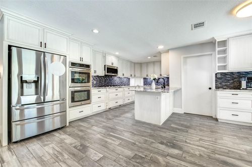 1904 Nursery Rd, The Woodlands, TX, 77380-1836 | Card Image