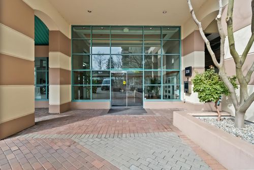 3d-328 Taylor Way, West Vancouver, BC, V7T2Y4 | Card Image
