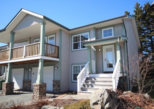 24 Sweetbriar Gate, Eastern Passage, NS, B3G0A6 | Card Image