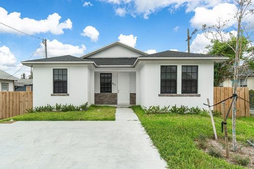 911 8th St, West Palm Beach, FL, 33401-3609 | Card Image