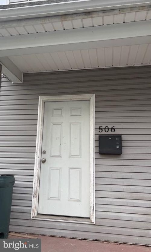 506 Pine Hill St, MINERSVILLE, PA, 17954-1520 | Card Image