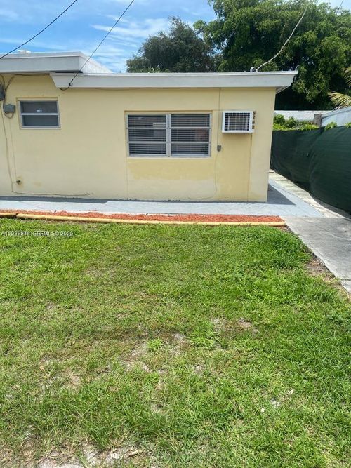 1-2526 Mckinley St, Hollywood, FL, 33020-3020 | Card Image