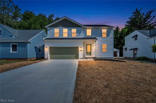 16801 Raymond St, Maple Heights, OH, 44137-1343 | Card Image
