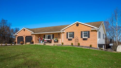 4095 Dietz Lane, Zanesville, OH, 43701 | Card Image