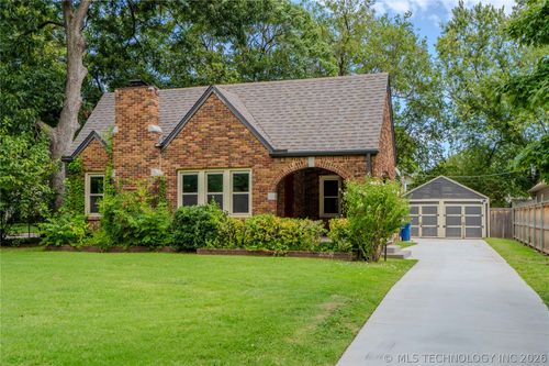 4103 S Madison Pl, Tulsa, OK, 74105-7602 | Card Image