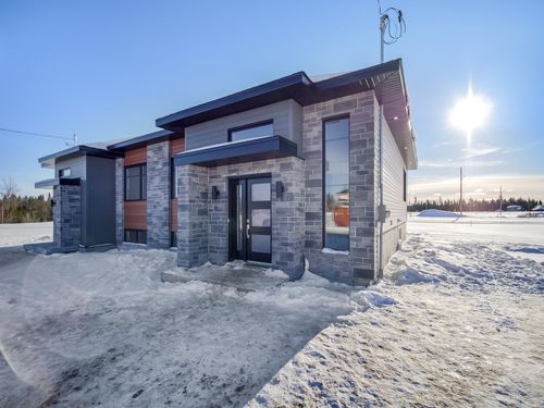 481 Rue Du Moulin, Saint-Marc-des-Carrières, QC, G0A | Card Image