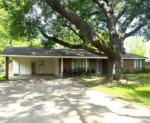 110 Pecan Way, Natchez, MS, 39120-4618 | Card Image