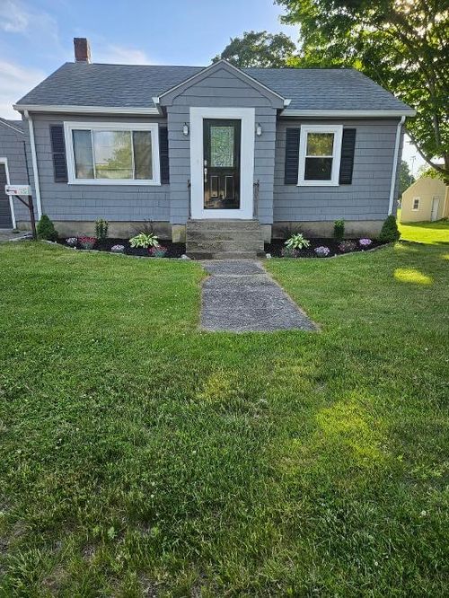 120 Howard Ave, Pascoag, RI, 02859-3106 | Card Image