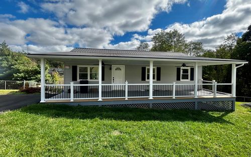 9 Amber Ln, Princeton, WV, 24740-2051 | Card Image