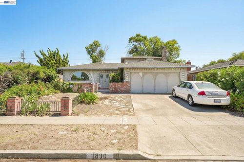 1890 Bernice Way, San Jose, CA, 95124-2249 | Card Image