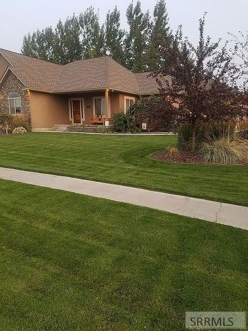 5050 Tildy Ln, Ammon, ID, 83401-6032 | Card Image