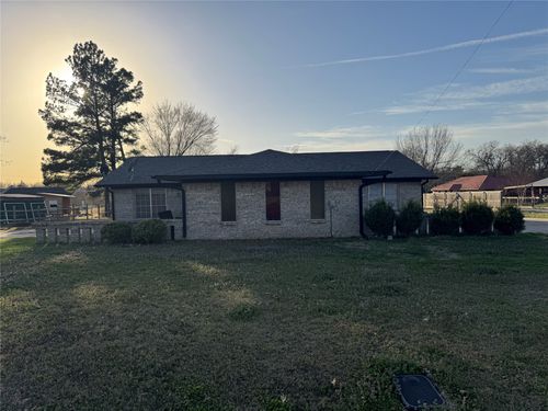 706 S Manson St, Wolfe City, TX, 75496-3346 | Card Image