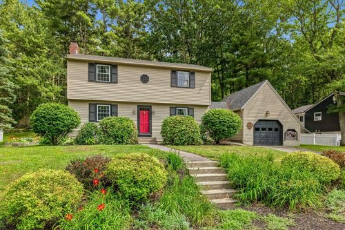 42 Harding Rd, Portsmouth, NH, 03801-5834 | Card Image