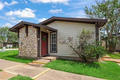 28-2100 Windsor, Bryan, TX, 77802 | Card Image