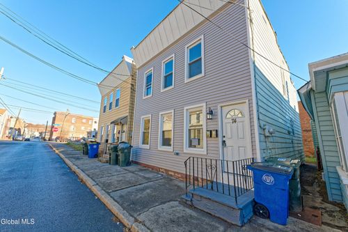 74 Lancaster St, Cohoes, NY, 12047-4302 | Card Image