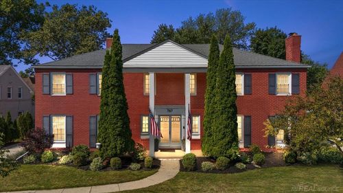 767 Berkshire Rd, Grosse Pointe Park, MI, 48230-1817 | Card Image