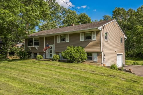 723 New Paltz Rd, Highland, NY, 12528-2818 | Card Image