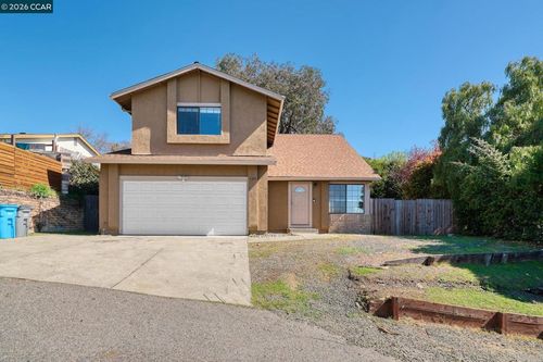 120 120 Persimmon Dr, Vallejo, CA, 94589 | Card Image