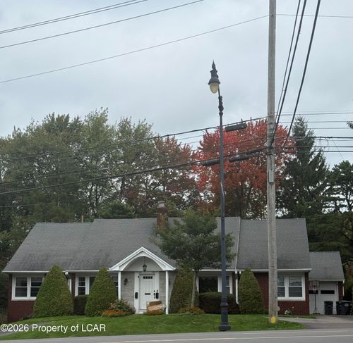 1147-1145-1147 E Broad St, Hazleton, PA, 18201-6803 | Card Image