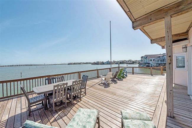 At night the views are spectacular as well. Deck on the 1st living level. | Image 42