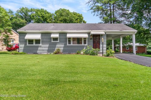 702 Southlawn Dr, Shelbyville, KY, 40065-7819 | Card Image