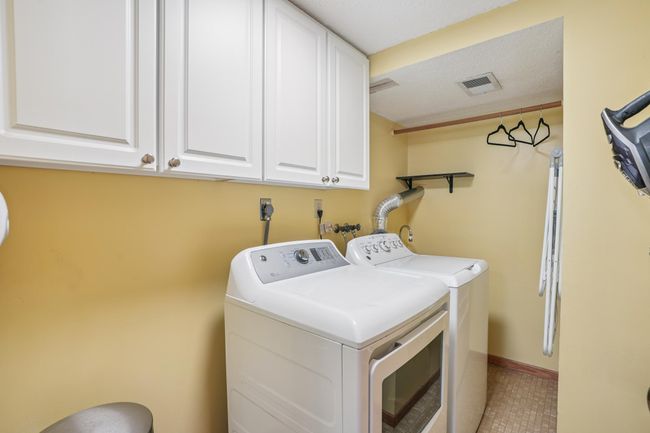 18_Interior.jpg | Image 18