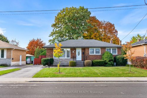 668 Peele Blvd, Burlington, ON, L7R3B9 | Card Image