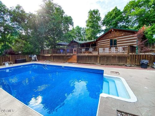 2169 Ranch Rd, Dandridge, TN, 37725-5947 | Card Image