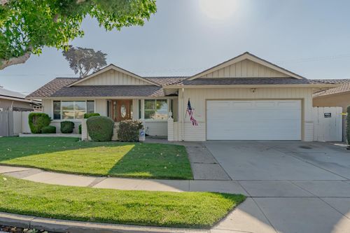 1109 San Angelo Dr, Salinas, CA, 93901-3902 | Card Image