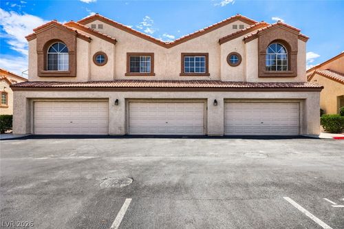 232-8301 Boseck Dr, Las Vegas, NV, 89145-4558 | Card Image