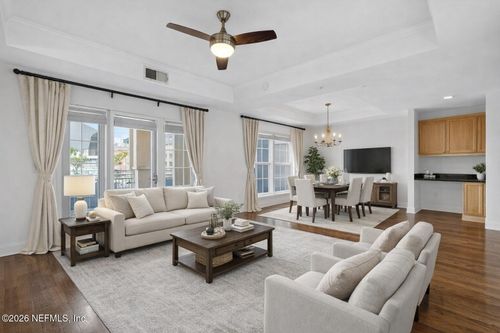 101-400 E Bay St, JACKSONVILLE, FL, 32202-2939 | Card Image