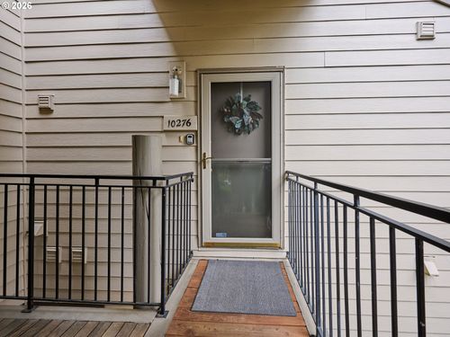 10276 Sw Trapper Ter, Beaverton, OR, 97008-7840 | Card Image