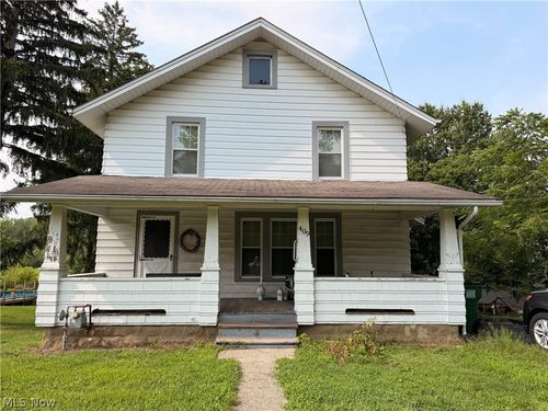 409 E Main St, Madison, OH, 44057-3203 | Card Image