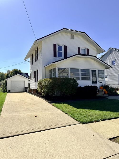 702 Union St, Crestline, OH, 44827-1621 | Card Image