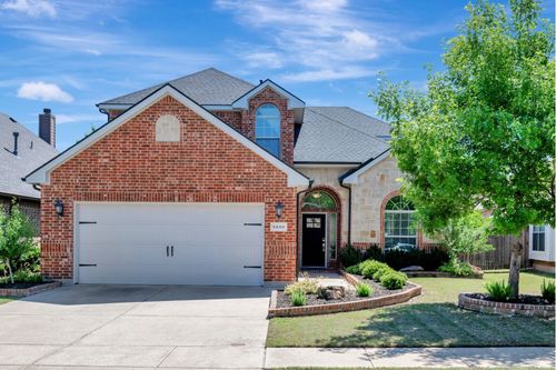 5940 Tuleys Creek Dr, Fort Worth, TX, 76137-7059 | Card Image